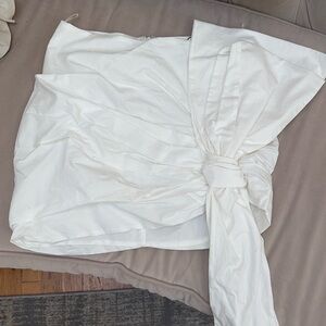 Brand new Zara mini skirt with bow
